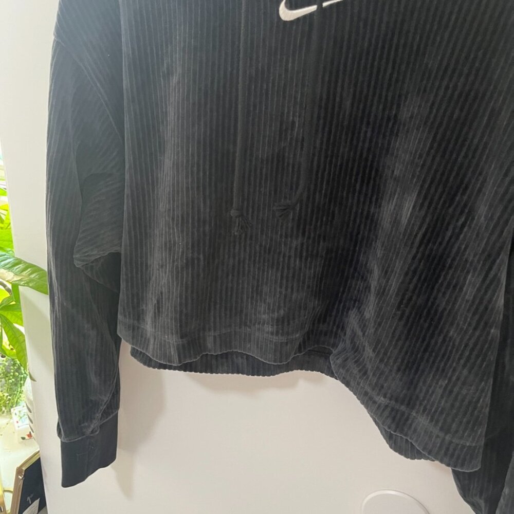 Nike Black Ribbed Velour Cropped Hoodie Size Small - Picture 5 of 6